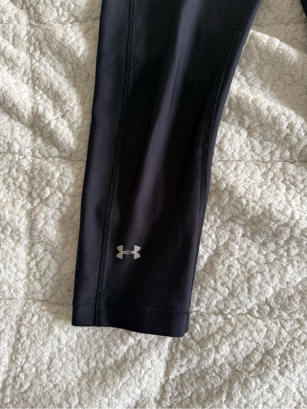 Under Armour Black Cropped Training Leggings - Picture 2 of 7